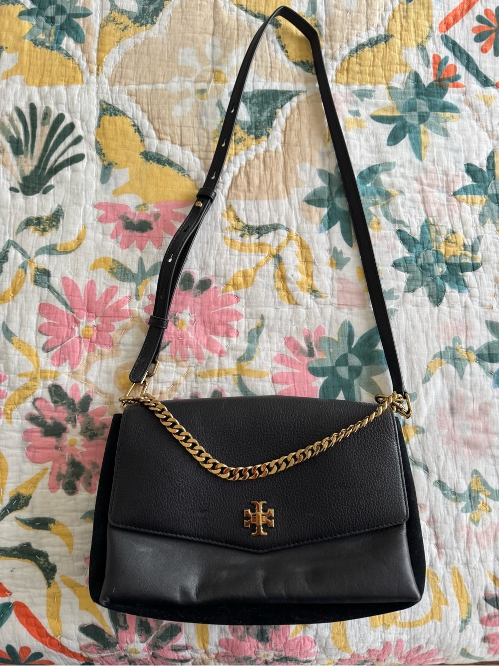 Tory Burch Kira Mixed Materials Black Leather Shoulder Bag with Gold Chain